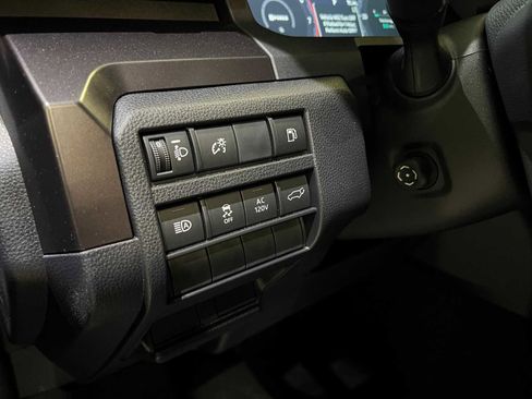 Certified 2025 Toyota 4Runner TRD Off-Road Premium image 15