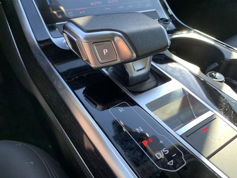 Used 2022 Audi Q7 Premium Plus image 26