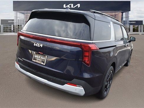 New 2026 Kia Carnival EX image 3