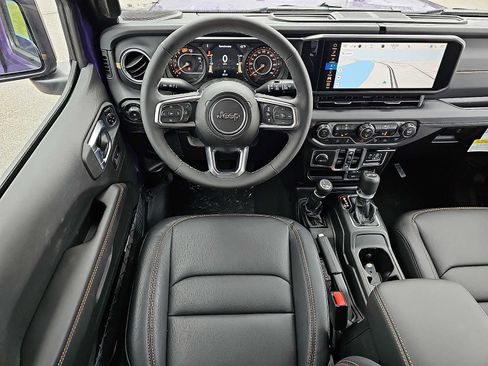 New 2026 Jeep Wrangler Unlimited Sahara AWD/4WD image 7