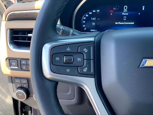 Used 2023 Chevrolet Tahoe Premier AWD/4WD image 24