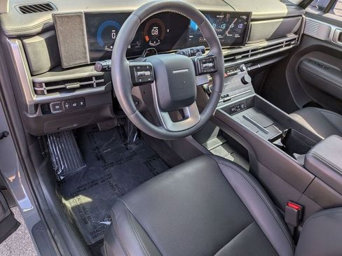 Used 2024 Hyundai Santa Fe SEL image 15