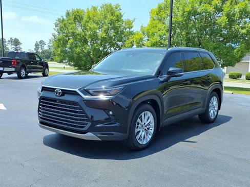 Used 2026 Toyota Grand Highlander AWD image 7