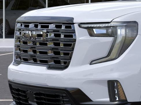 New 2026 GMC Acadia Denali Ultimate w/ LPO, All-Weather Package AWD/4WD image 13