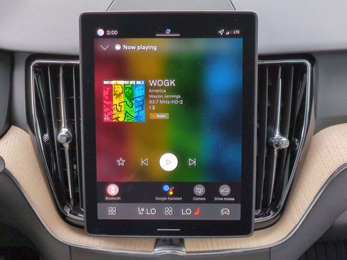 New 2026 Volvo XC60 B5 Plus w/ Protection Package Premier image 16