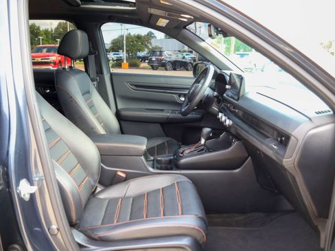 Used 2024 Honda CR-V Sport-L image 8