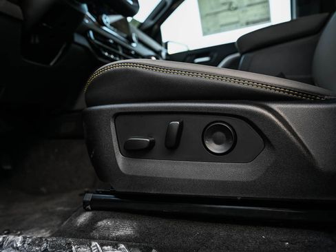 New 2026 Chevrolet Colorado ZR2 w/ Technology Package image 16