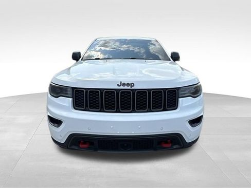 Used 2017 Jeep Grand Cherokee Trailhawk w/ Trailhawk Luxury Group AWD/4WD image 2