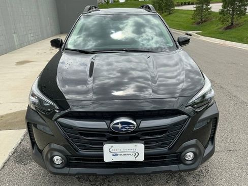 Certified 2025 Subaru Outback Premium w/ Popular Package #1A AWD/4WD image 8