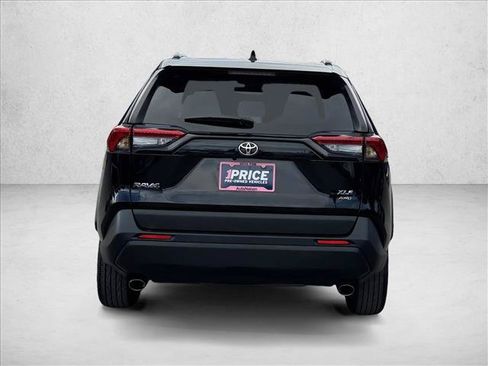 Used 2025 Toyota RAV4 XLE AWD/4WD image 6