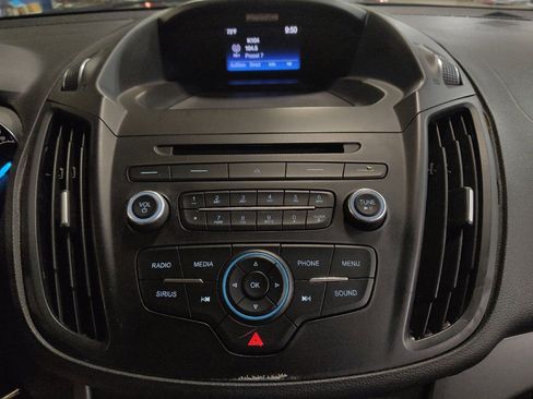 Used 2017 Ford Escape SE FWD image 25