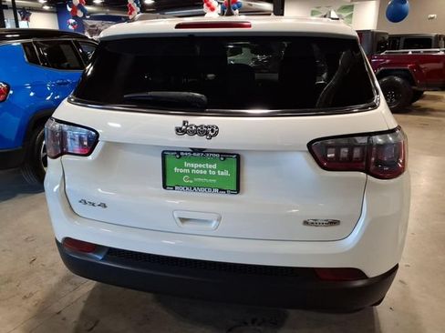 Used 2019 Jeep Compass Latitude w/ Popular Equipment Group AWD/4WD image 6