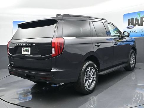 New 2026 Ford Expedition Active RWD image 5
