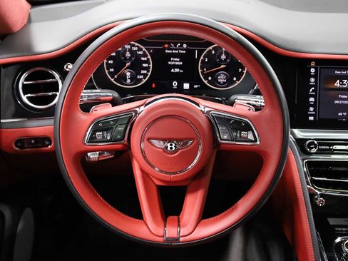 Used 2021 Bentley Flying Spur V8 image 10