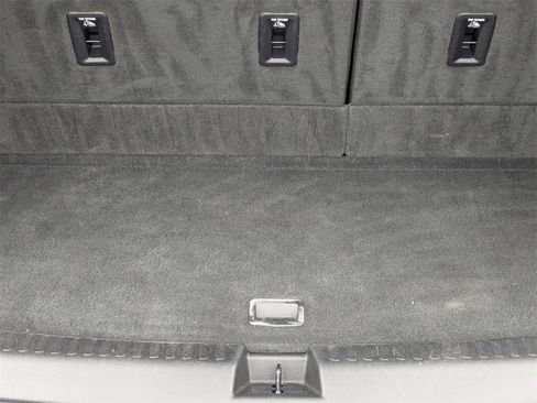 Used 2024 Chevrolet Traverse RS image 7