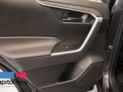 Certified 2023 Toyota RAV4 LE AWD/4WD image 29