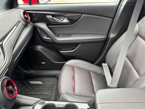 Used 2023 Chevrolet Blazer RS w/ Enhanced Convenience Package image 14