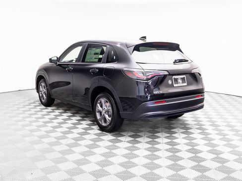 Certified 2026 Honda HR-V LX image 5