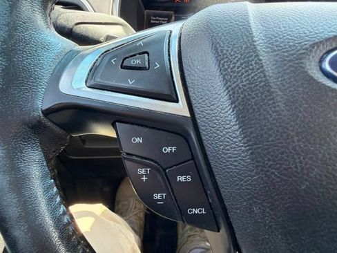 Used 2017 Ford Edge SEL w/ Canadian Touring Package FWD image 45