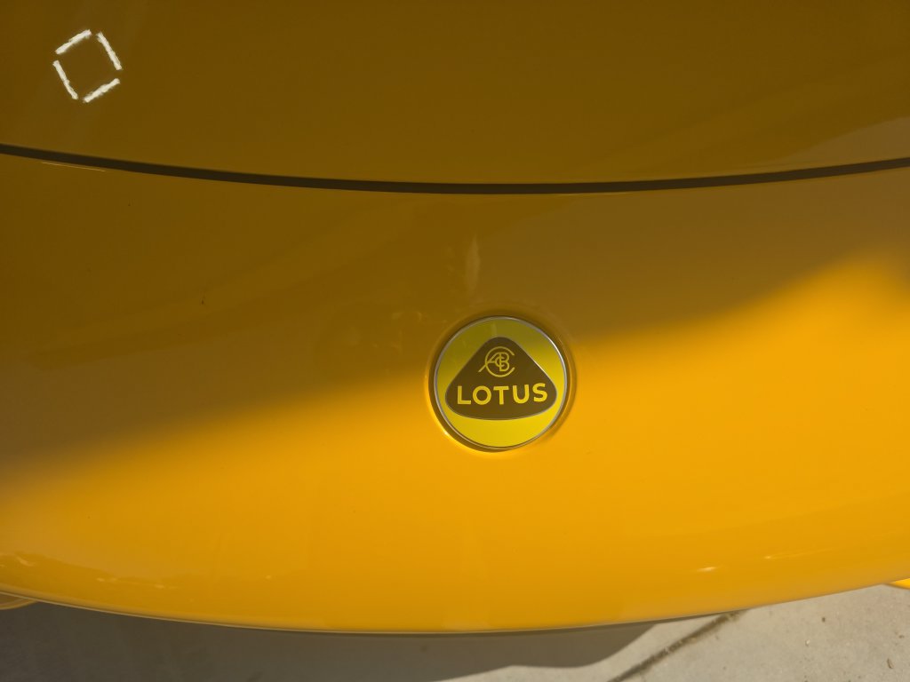 Used 2025 Lotus Emira RWD image 31