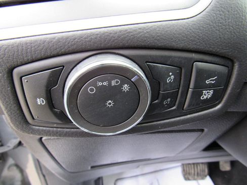 Used 2024 Ford Edge SEL w/ Convenience Package AWD/4WD image 11