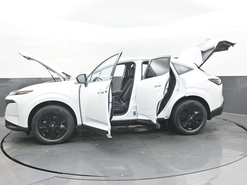 New 2025 Nissan Murano SV image 41