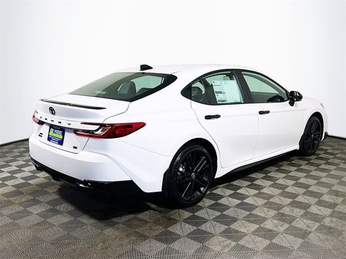 New 2026 Toyota Camry Hybrid image 8