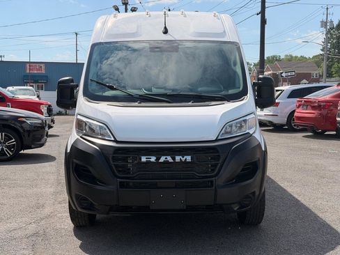 Used 2023 RAM ProMaster 2500 FWD image 2