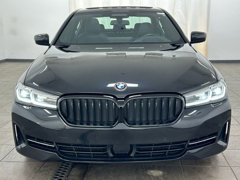 Used 2023 BMW 540i xDrive w/ Premium Package image 7