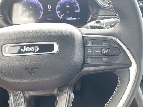 Used 2024 Jeep Grand Cherokee Altitude AWD/4WD image 42
