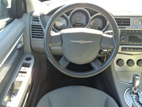 Used 2007 Chrysler Sebring Touring w/ Convenience Group I FWD image 4