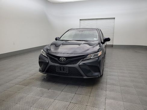 Used 2020 Toyota Camry SE image 15