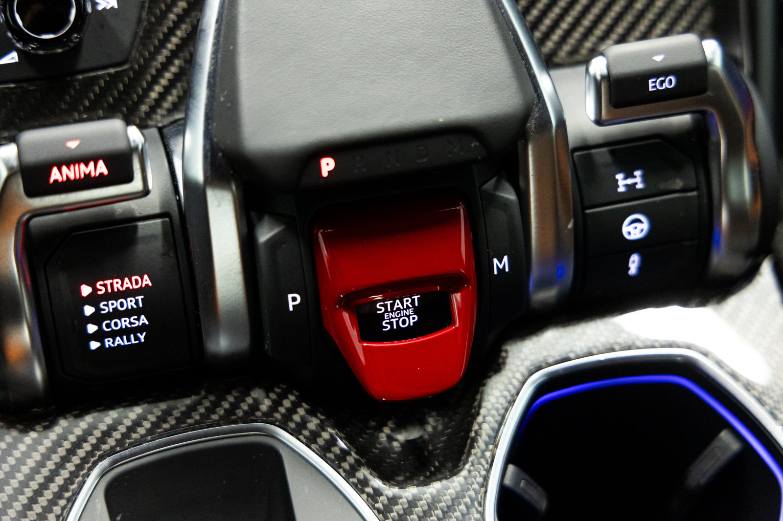 Used 2024 Lamborghini Urus Performante AWD/4WD image 55