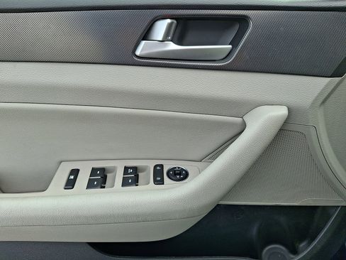 Used 2017 Hyundai Sonata Sport w/ Value Edition Package 02 image 12