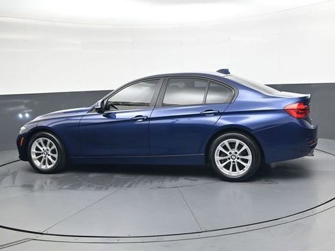 Used 2017 BMW 320i xDrive Sedan image 6