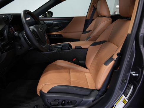 Used 2022 Lexus ES 350 Ultra Luxury w/ Accessory Package 2 FWD image 34