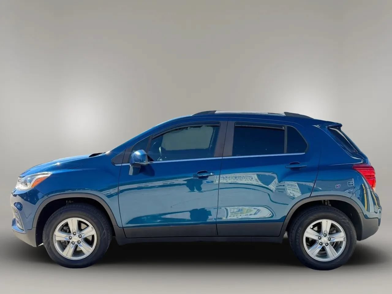 Used 2019 Chevrolet Trax LT AWD/4WD image 4