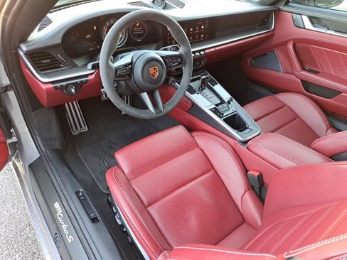 Used 2022 Porsche 911 Turbo S image 19
