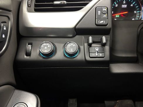 Used 2017 Chevrolet Tahoe LT image 32