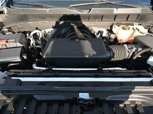 Used 2023 Chevrolet Silverado 1500 LT image 15