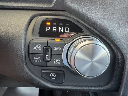 Used 2025 RAM 1500 Laramie w/ Sport Appearance Package AWD/4WD image 13