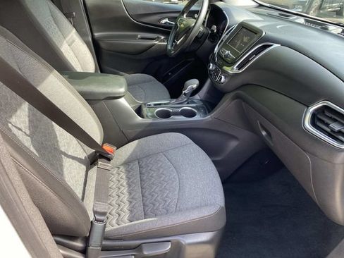 Used 2024 Chevrolet Equinox LT FWD image 21