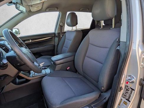 Used 2013 Kia Sorento LX FWD image 14