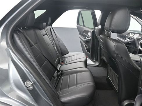 Used 2020 Mercedes-Benz GLE 350 w/ Premium Package image 18