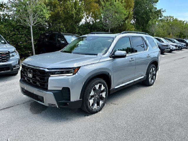 New 2026 Honda Pilot Touring image 3