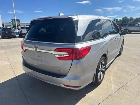 Used 2018 Honda Odyssey Elite image 5