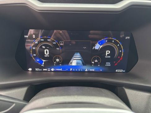 Used 2025 Chevrolet Colorado Trail Boss image 20