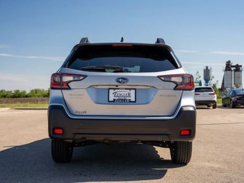 Used 2024 Subaru Outback Premium AWD/4WD image 6