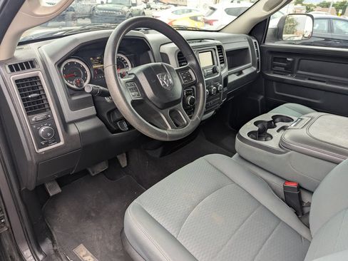 Used 2018 RAM 1500 Express AWD/4WD image 24