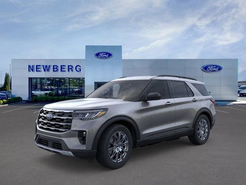 New 2026 Ford Explorer Active image 3